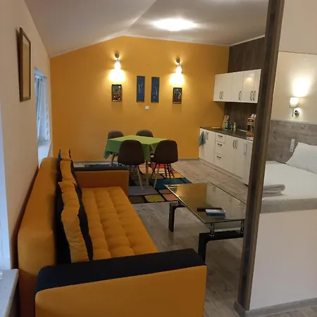 за гости Toda