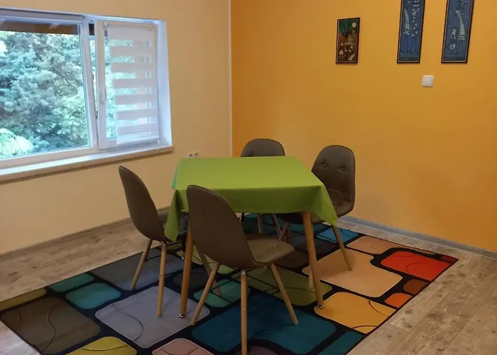 за гости Toda